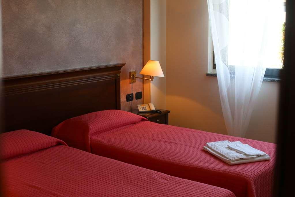 Hotel Fidenza 3*
